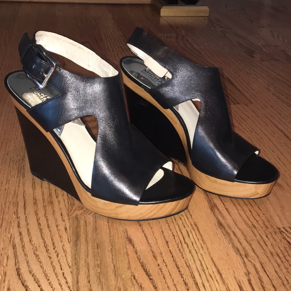 Michael Kors Leather peep toe Wedges